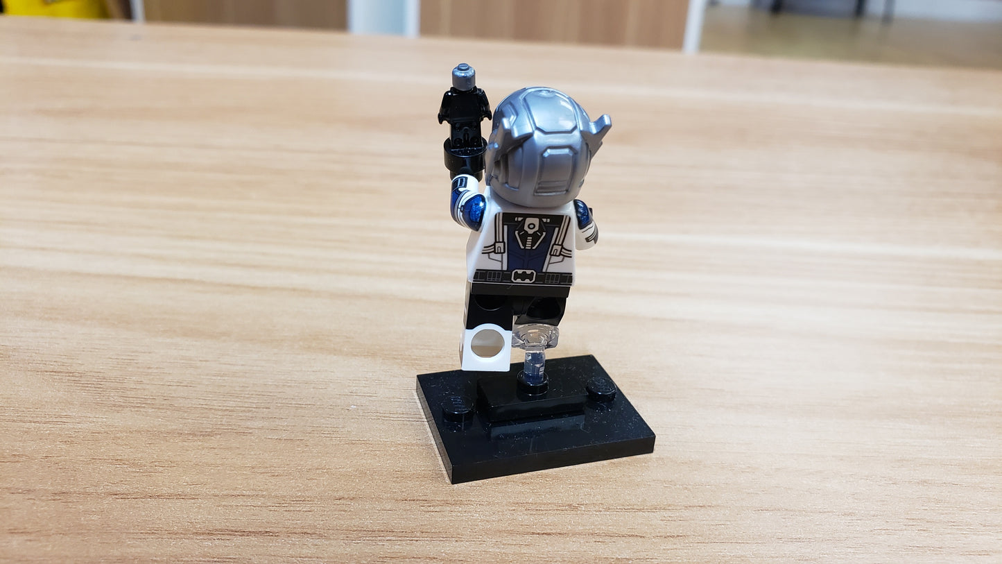 New, Complete LEGO® Collectible Minifigures Set colmar2-8 - Goliath, Marvel Studios, Series 2 (Complete Set with Stand and Accessories)