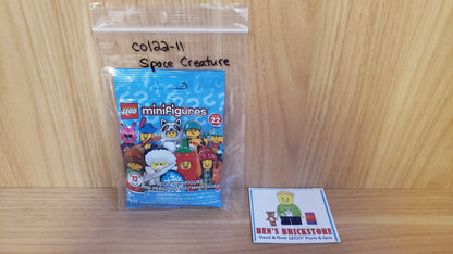 New, Complete LEGO® Set col22-11 - Space Creature, Series 22 Collectible Minifigures (Complete Set with Stand and Accessories)