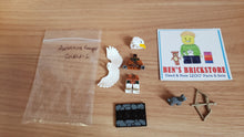 New, INCOMPLETE LEGO® Collectible Minifigures Set coldnd-6 - Aarakocra Ranger, Dungeons & Dragons (Complete Set with Stand and Accessories)